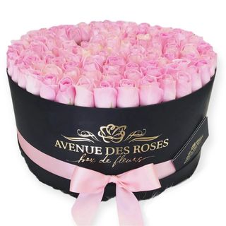 101 trandafiri roz in cutie neagra