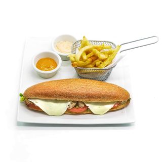 Sandwich pain spécial chevrette