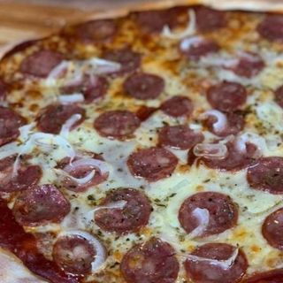 Pizza Fuet Pequena
