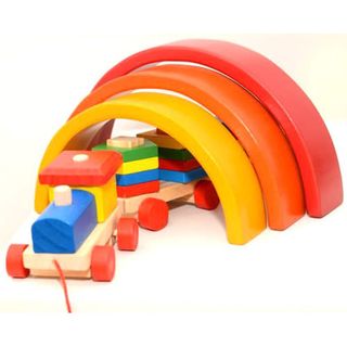 Trenulet din lemn cu forme geometrice