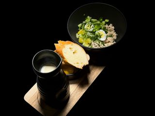 Окрошка з куркою (330/30/30/10г)