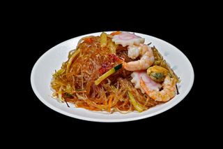 378 Spaghetti di soia mare misto con picca