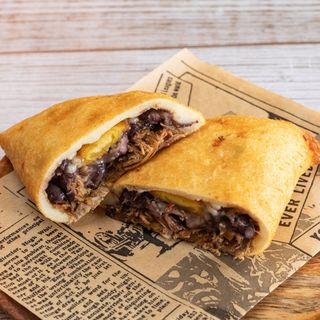 EMPANADA DE PABELLÓN 