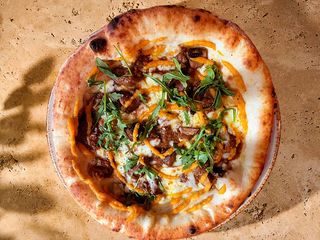 Pizza De Ragout Y Patata Dolce (33 Cm.)