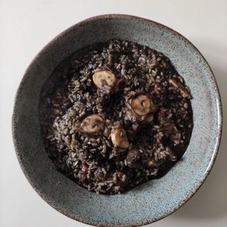 Risotto Negro De Pulpo Y Gambas