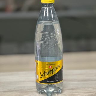 SCHWEPPES-TONIC WATER