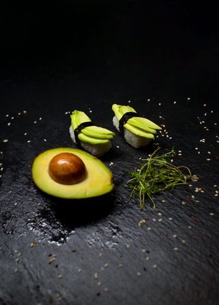 Nigiri awokado