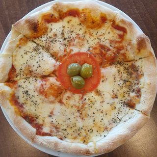 Margarita pizza