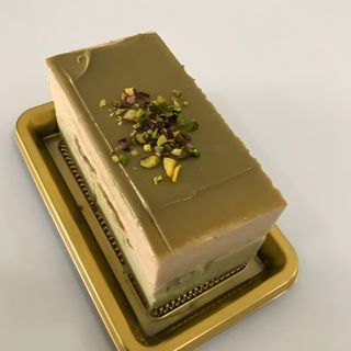 Porzione Torta nocciola pistacchio (SENZA GLUTINE, SENZA LATTOSIO)