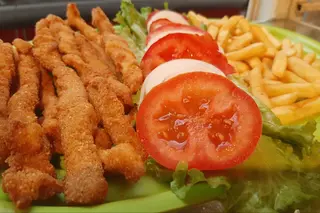 Pileća korpa porcija