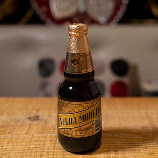NEGRA MODELO 35,5cl