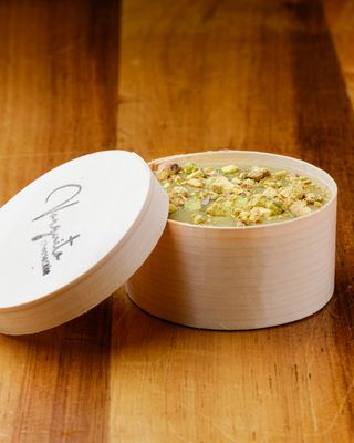 CHEEESE CAKE CON PISTACHO