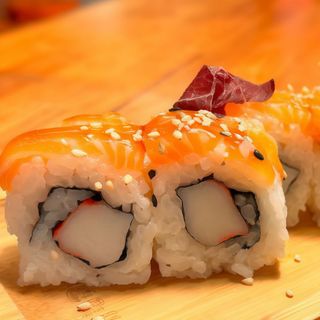 Surimi salmon roll（8uds）