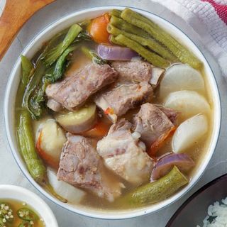 1. Menú Sinigang