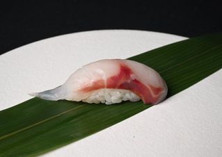 72 Branzino nigiri