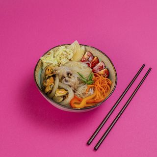 Ֆունչոզա ծովամթերքով