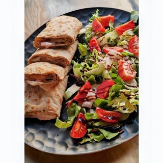 Cl omleta, spanac, bacon