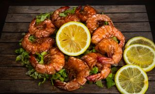 Ծովախեցգետին միջին տապակած կծու սոուսում