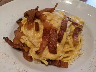 Mezze maniche alla carbonara