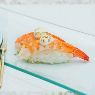 Nigiri de langostinos