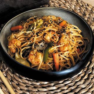 Yakisoba Con Gamba