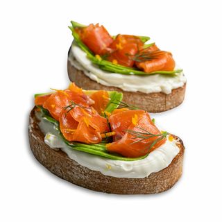 Брускета з лососем гравлакс (120г)