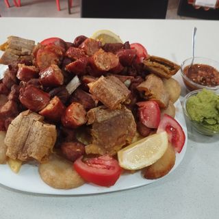 Picada de carnes 