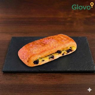 Suisse con crema pasticcera e pepite di cioccolato