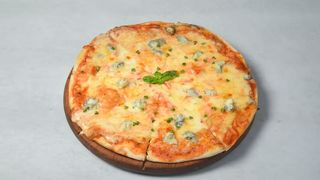 Pizza Quattro Formaggi 32cm