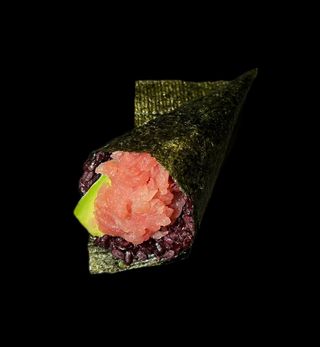 171. Dark temaki maguro