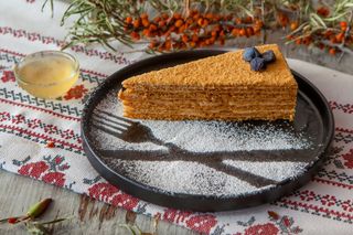 Մեղրով Տորթ