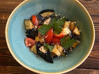 Салат хрусткий баклажан