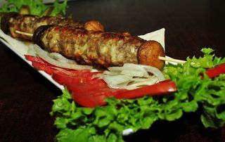 საფირმო ქაბაბი სულგუნით