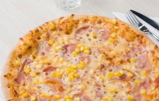 Bianca panna, prosciutto cotto e mais