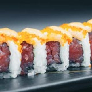 96. Uramaki spicy tuna