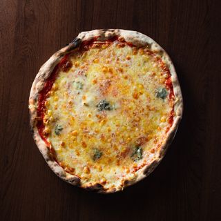 Pizza 4 Formaggi