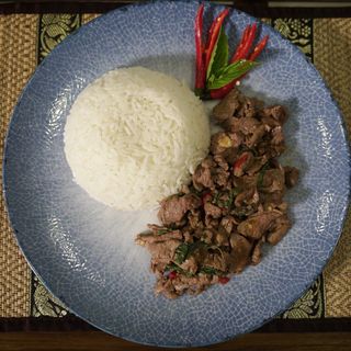 Khao + Pad Kraphao Nua