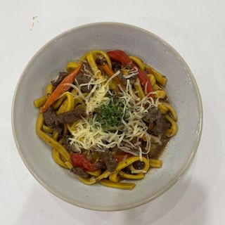 Говядина и овощи (380г)