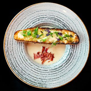 Supă cremă de usturoi în stil franţuzesc