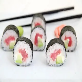 Atún Futomaki (10 Uds.)