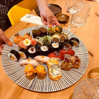 Só Sushi 48
