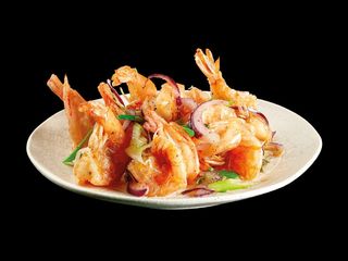 Gamberetti al wok sale e pepe