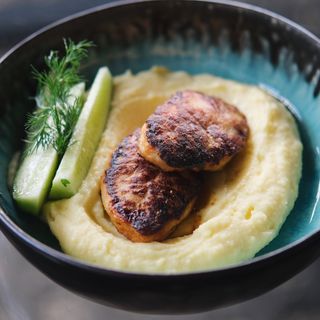 Котлетка з пюрешкою