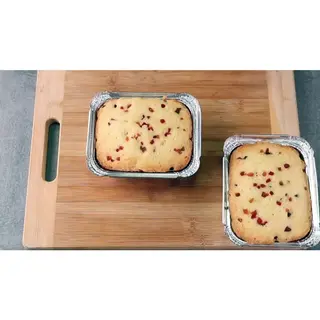 Midi-Sized Foil Cake