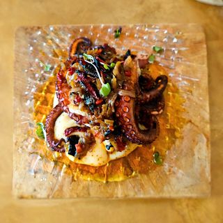 Pulpo A La Parrilla