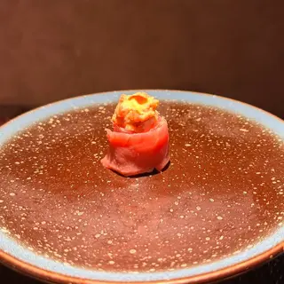 Gunkan spicy tuna