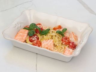 Спагеті з лососем