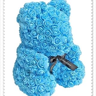 Oso de rosas azul.