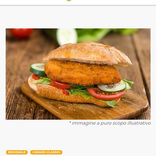 Panino con cotoletta di pollo insalata e ketchup