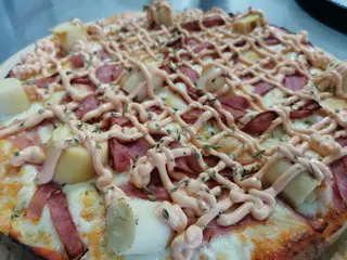 Pizza cuevas torres